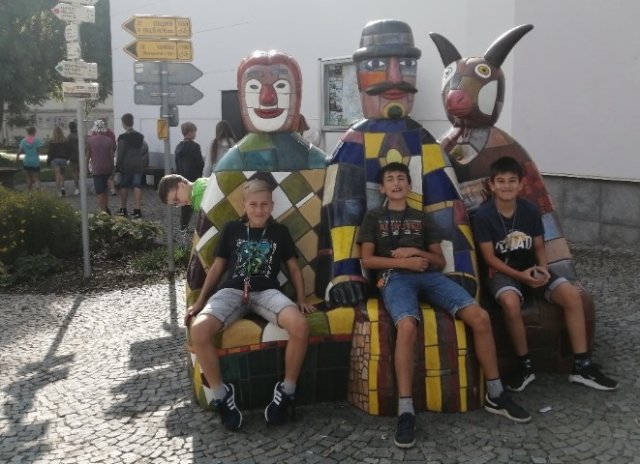 m_9