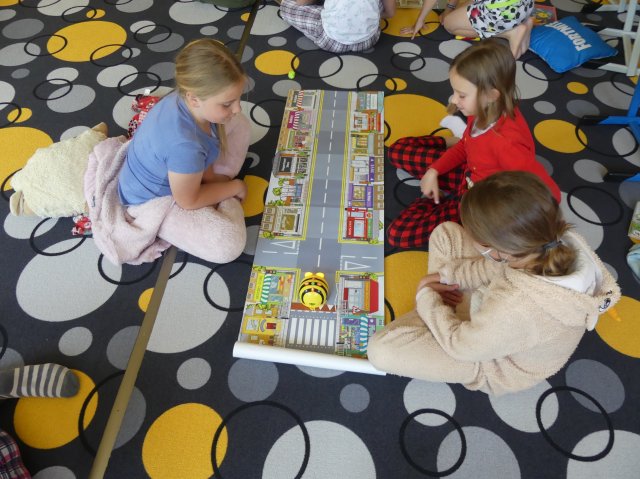 skola_pyzamo06