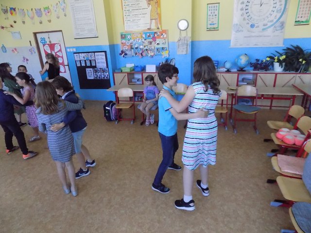 tanecni3b12