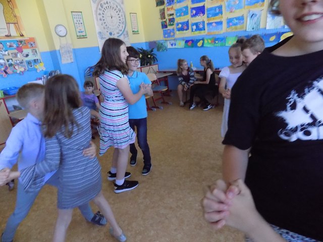 tanecni3b24